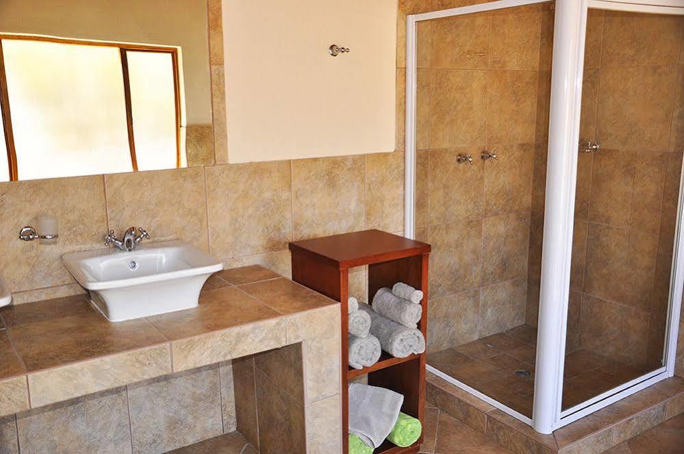 Dinkweng Safari Lodge The Waterberg Biosphere Kültér fotó